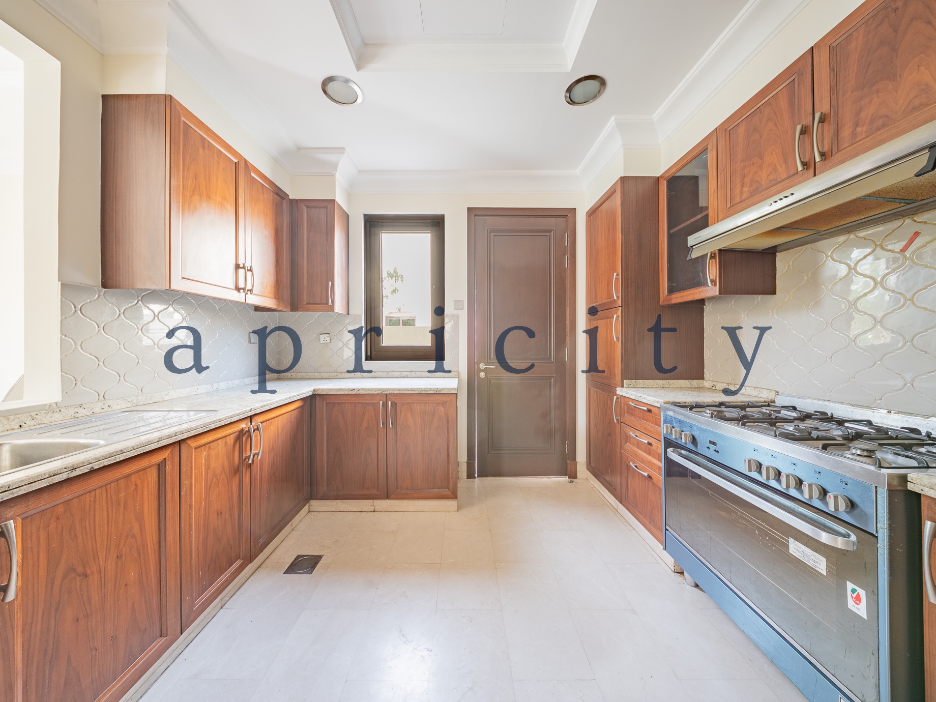 5-bed villa in Aseel, photo 5