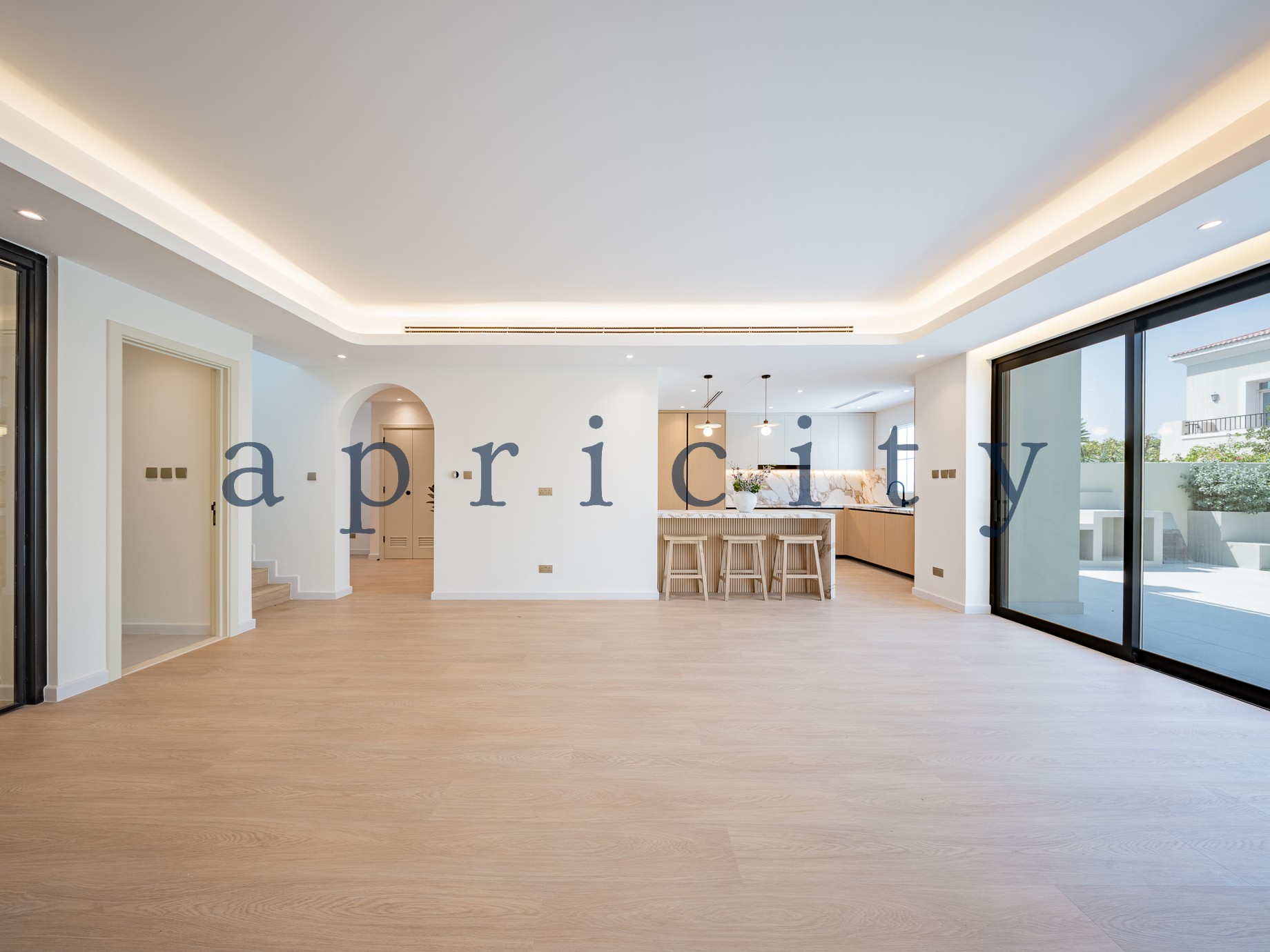 Best Price | Maids Room | Vacant | Fully Upgraded