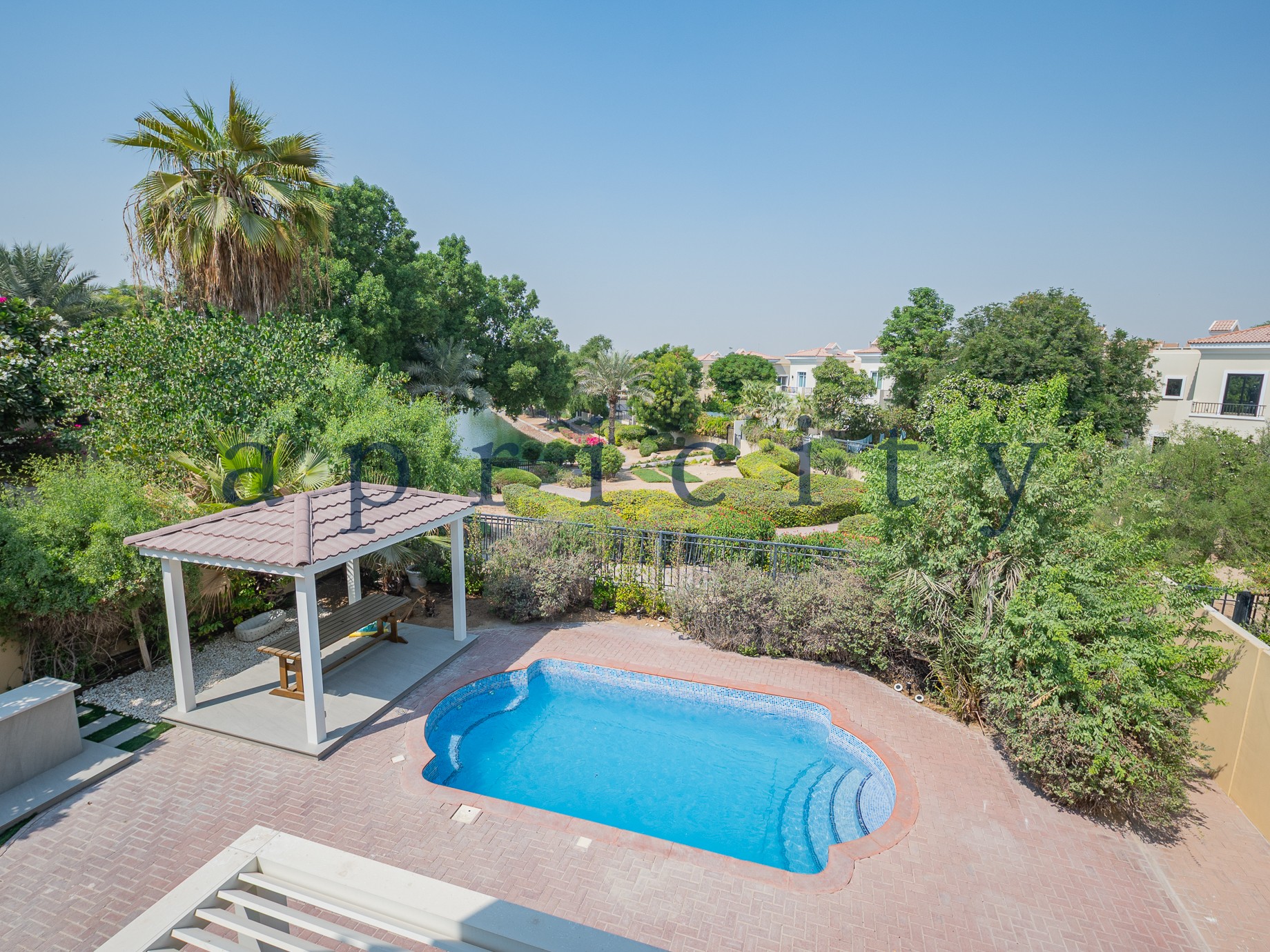 Lake View | Fully Upgraded and Extended | Pool
