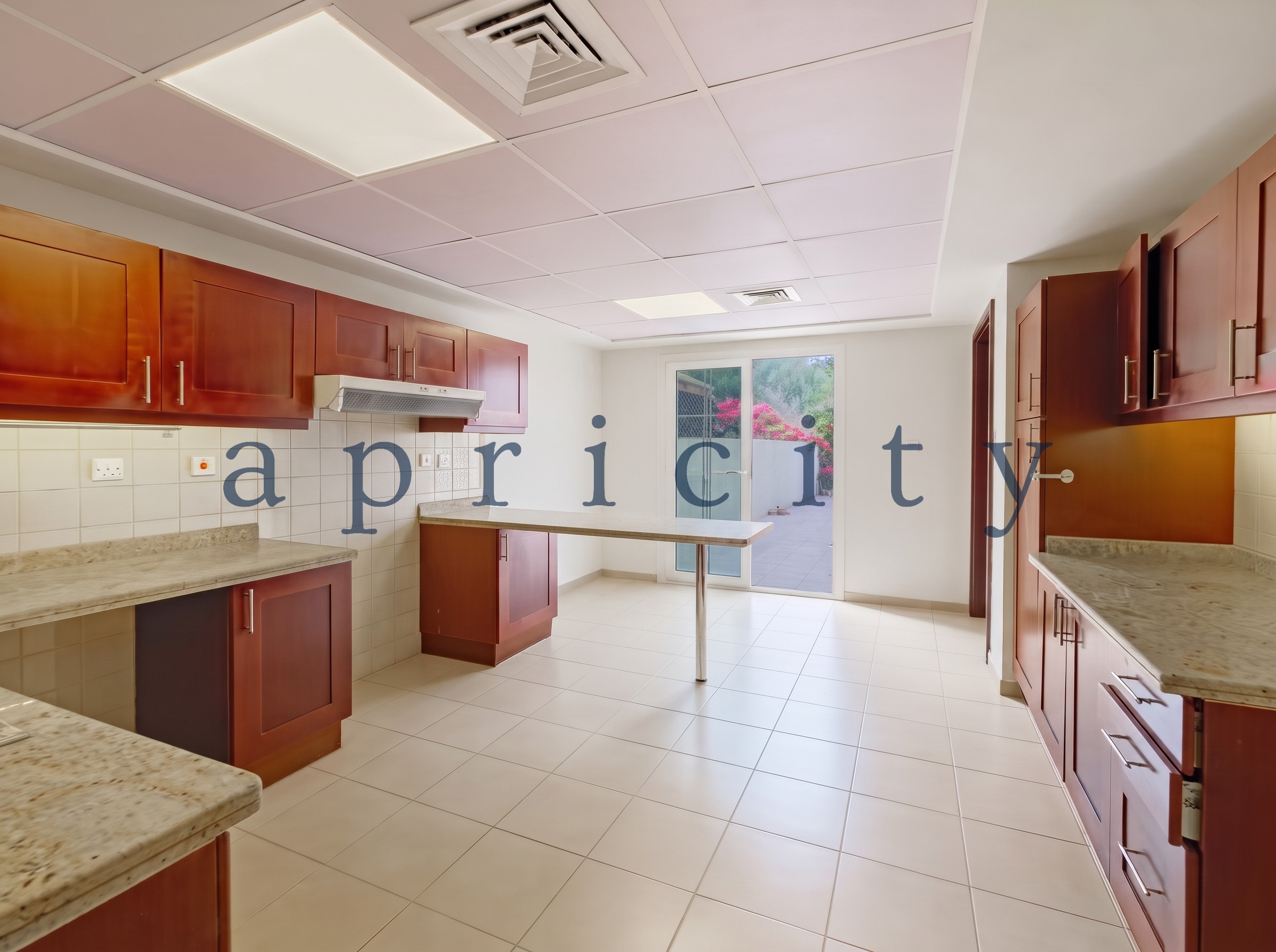 3-bed townhouse in Al Reem 1, photo 5