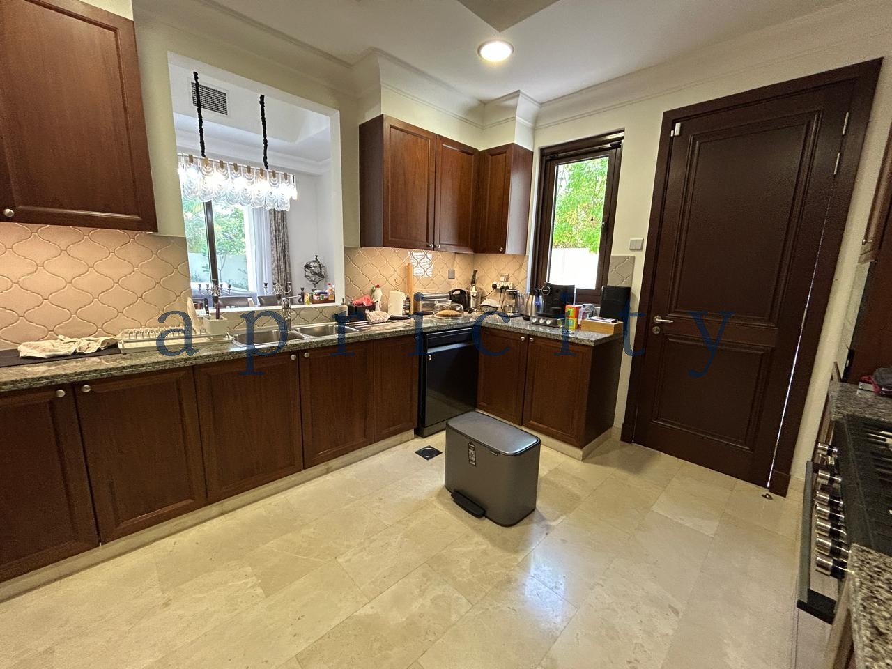 5-bed villa in Aseel, photo 14