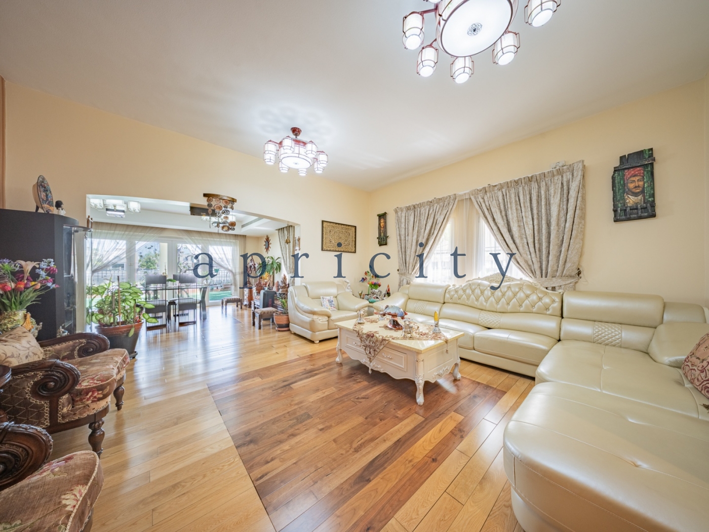 4-bed villa in Zulal, photo 3