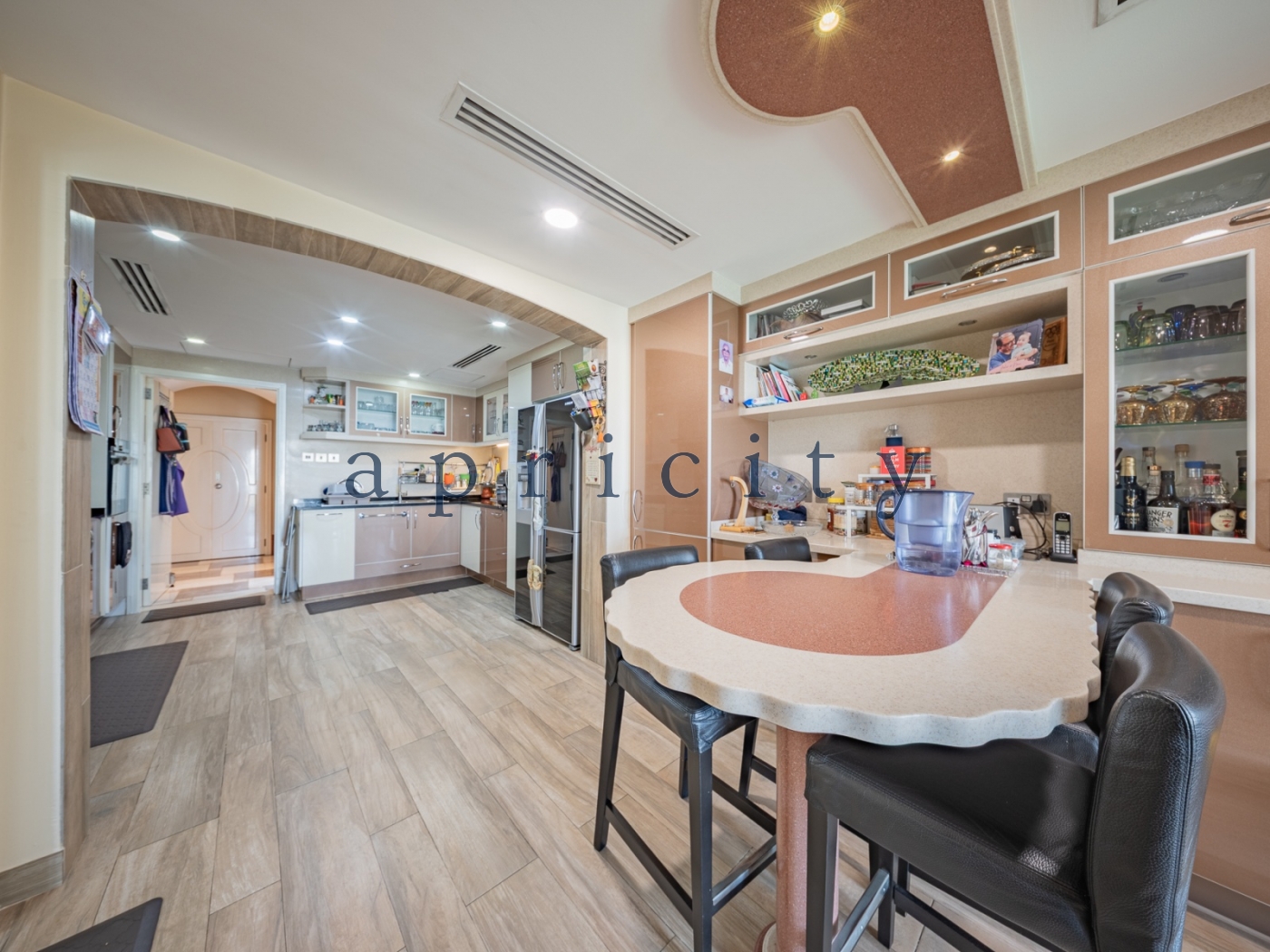 4-bed villa in Zulal, photo 8
