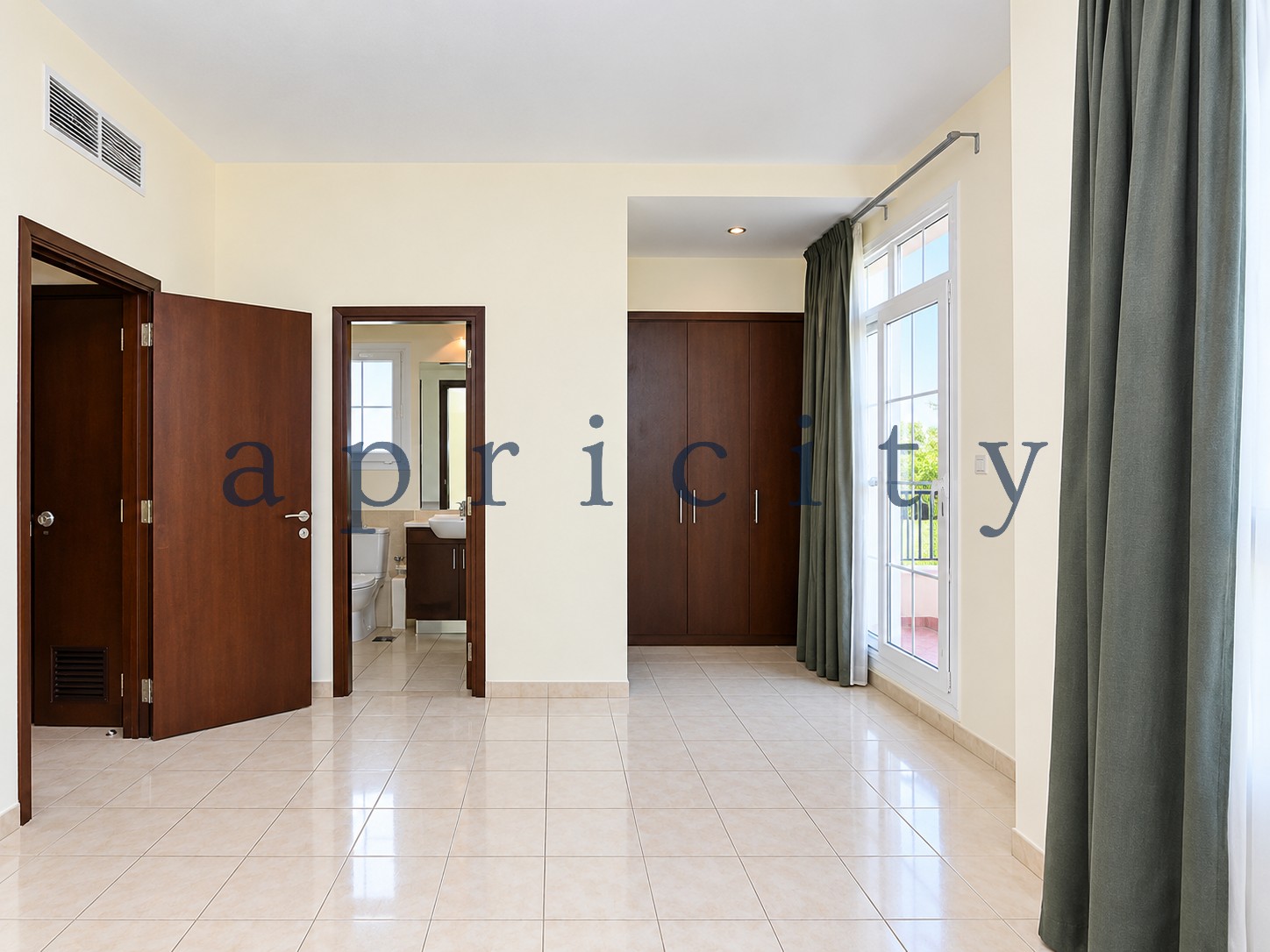 2-bed townhouse in Alma 2, photo 9