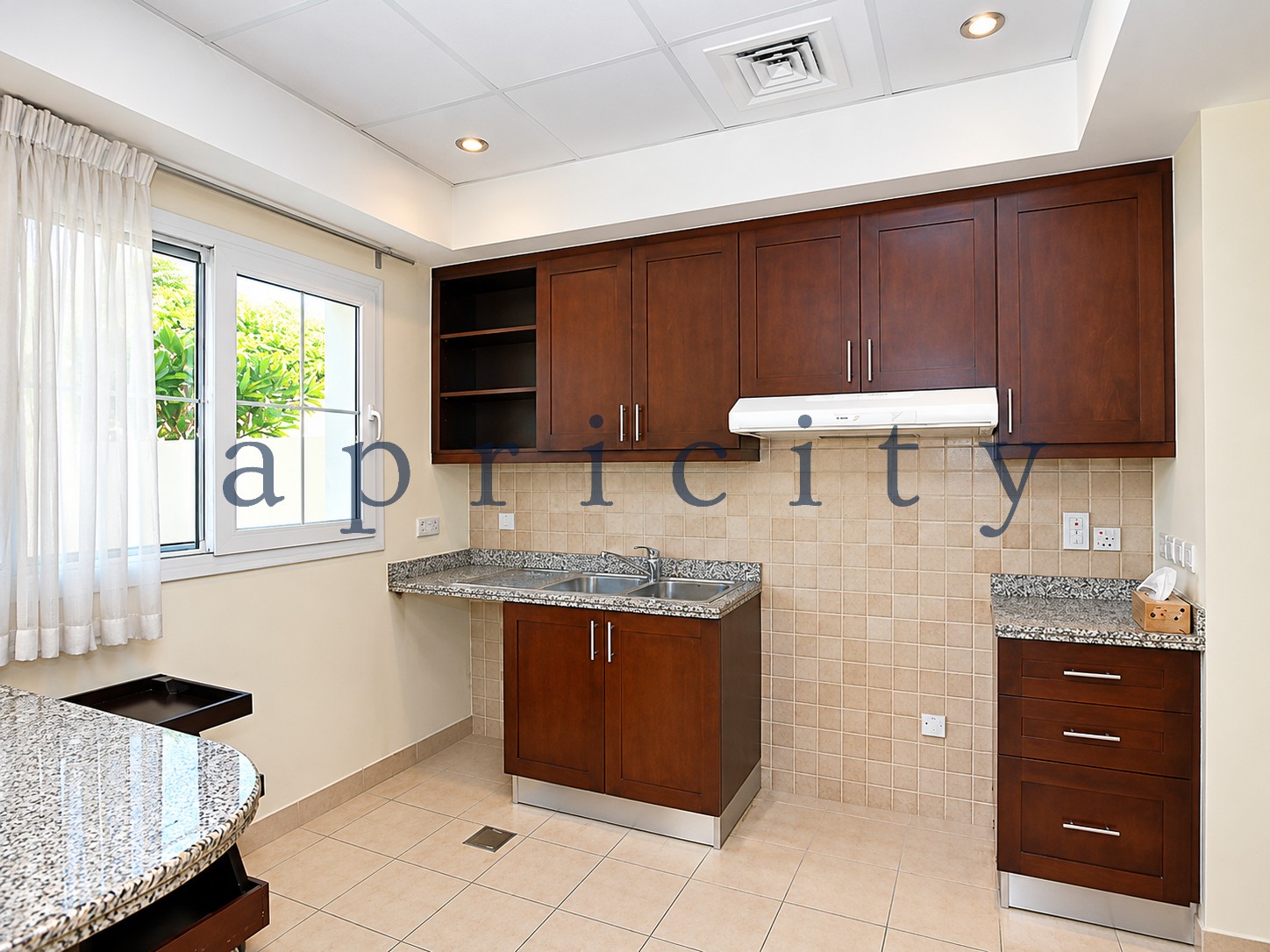 2-bed townhouse in Alma 2, photo 5