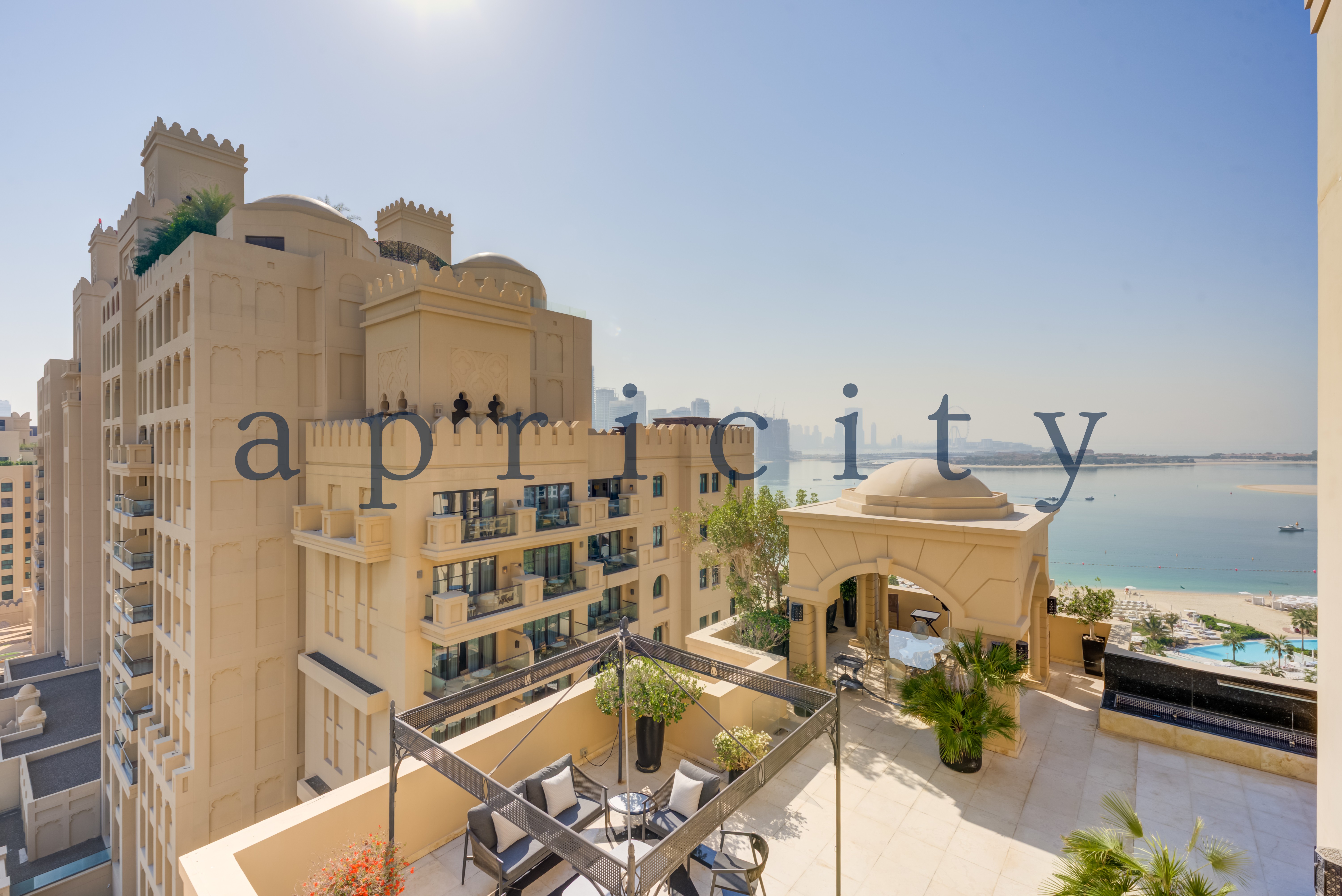 4-bed penthouse in The Fairmont Palm Residences, photo 3