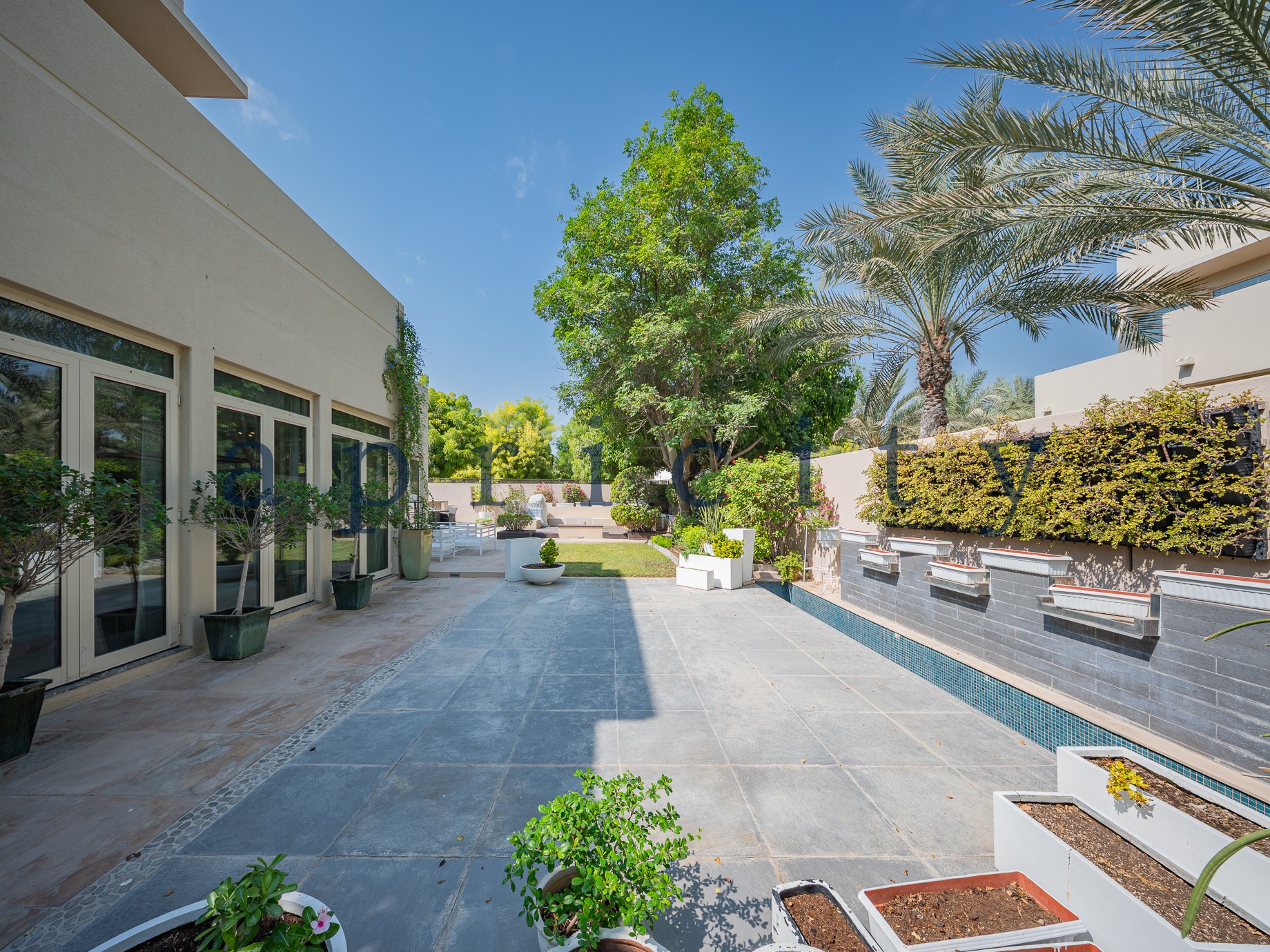 5-bed villa in Saheel 2, photo 12