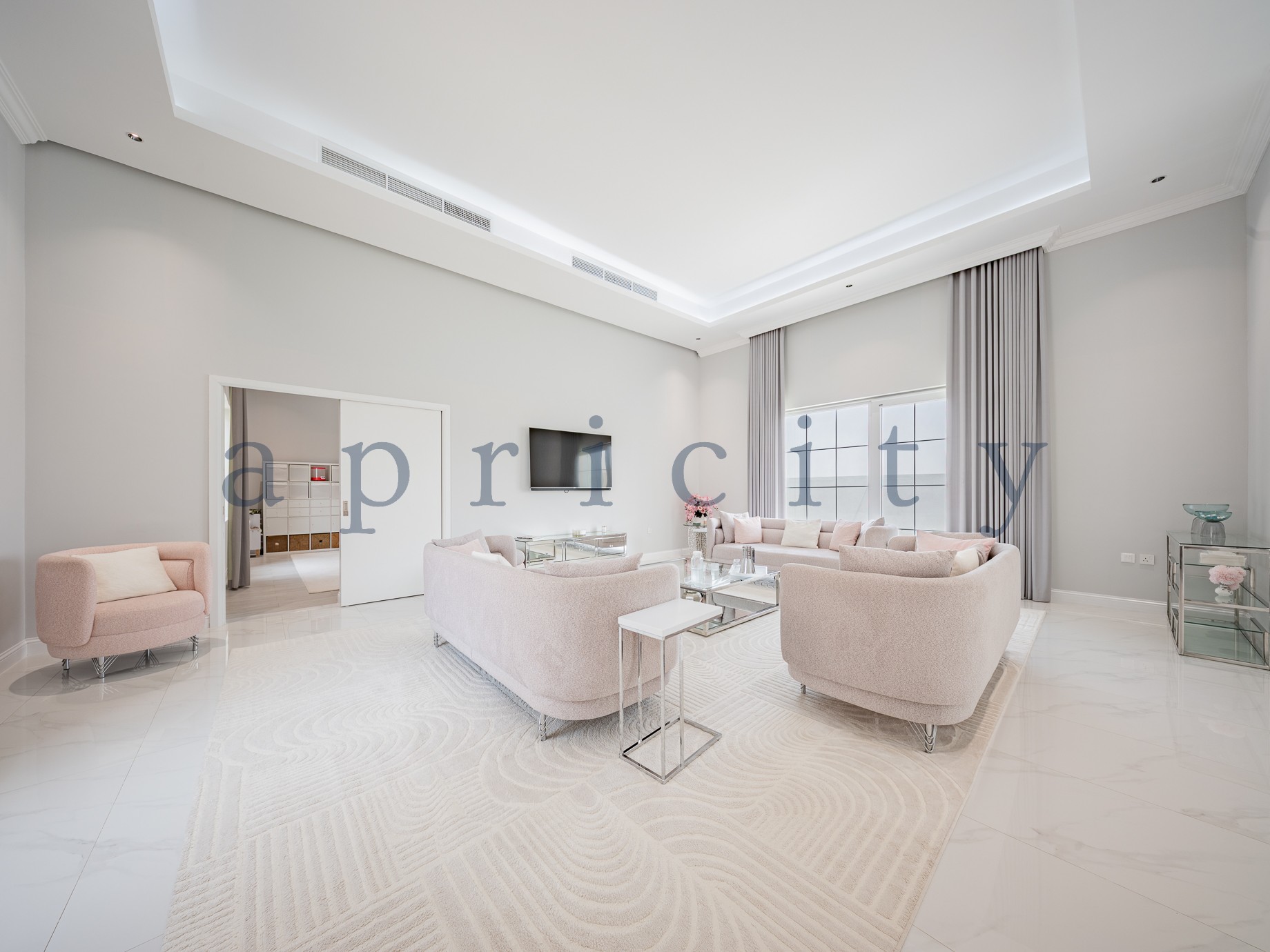 5-bed villa in Nad Al Sheba 2, photo 3