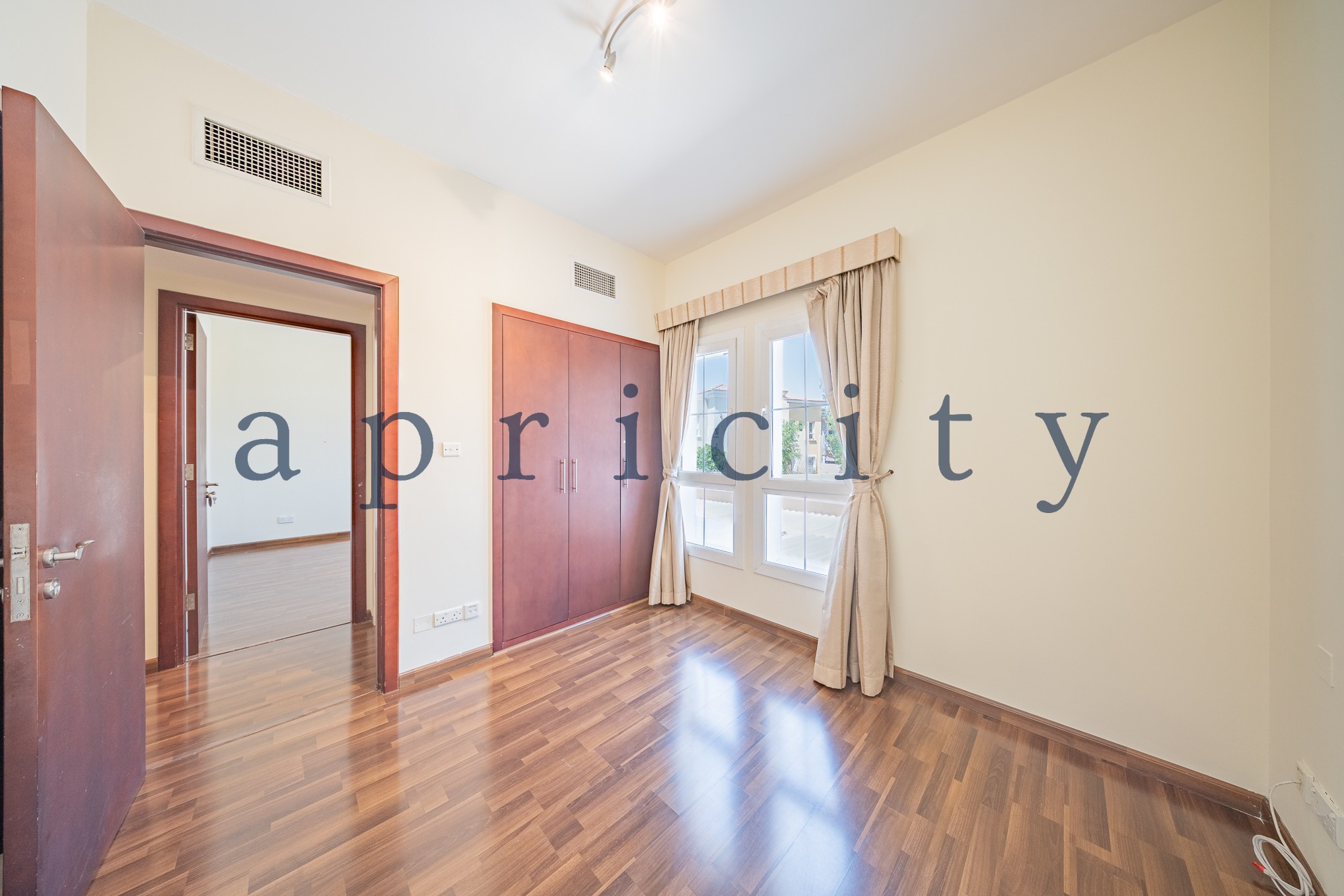 4-bed townhouse in Al Reem 1, photo 5