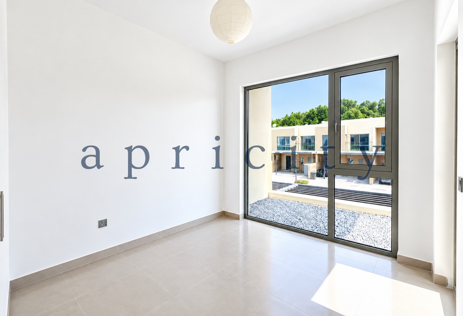 4-bed townhouse in Camelia 1, photo 8