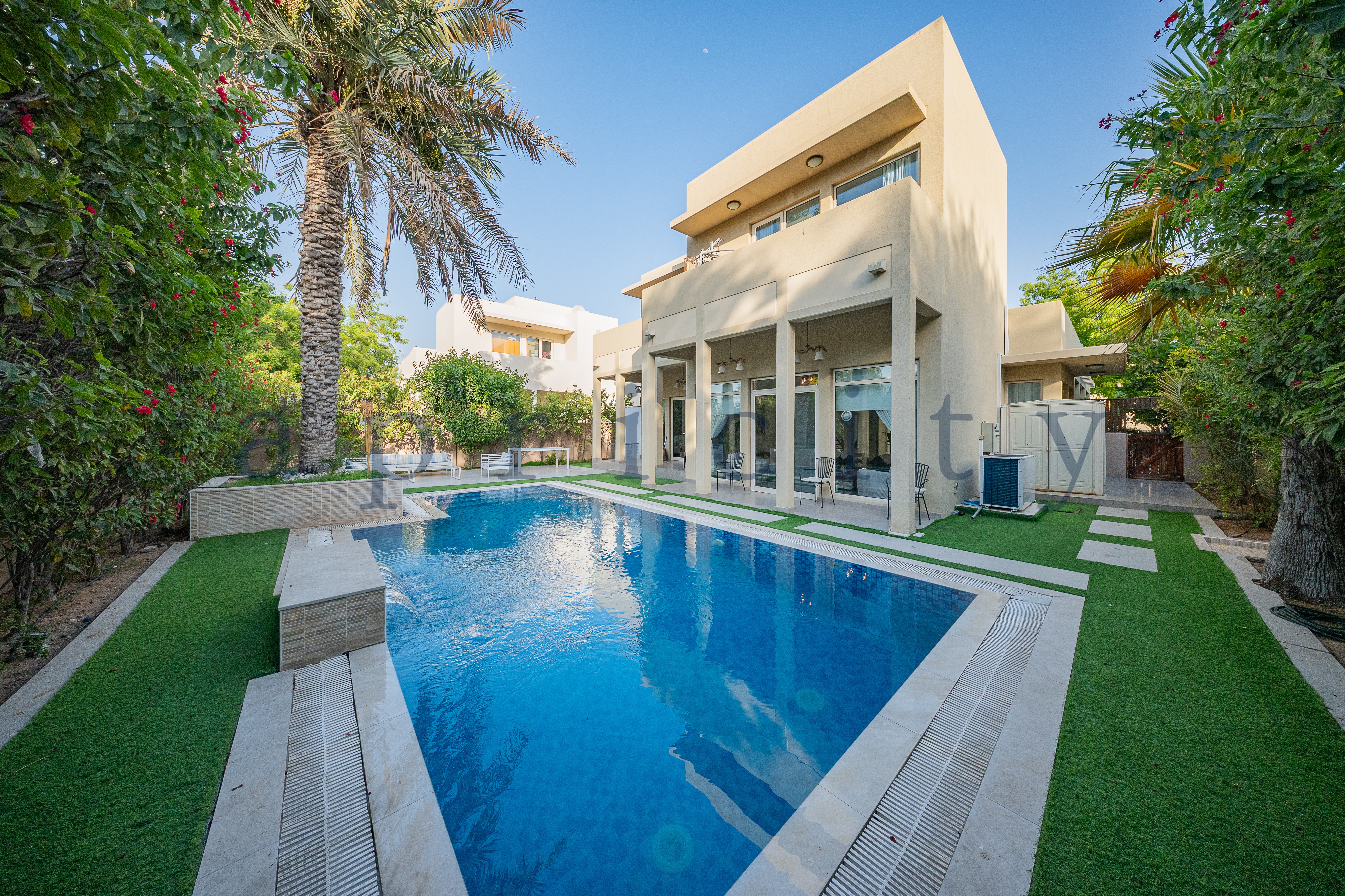 3-bed villa in Saheel 1, photo 12
